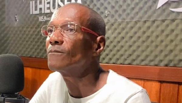 “É PRECISO DAR VOZ AOS HERÓIS QUE O PODER FEZ QUESTÃO DE APAGAR”, DIZ PROFESSOR JOÃO CÉSAR SOBRE A I FEIRA LITERÁRIA DA SALA DE LEITURA GREGÓRIO LUÍS