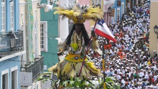 DESFILE DO 2 DE JULHO NÃO VAI ACONTECER PELA PRIMEIRA VEZ NA HISTÓRIA