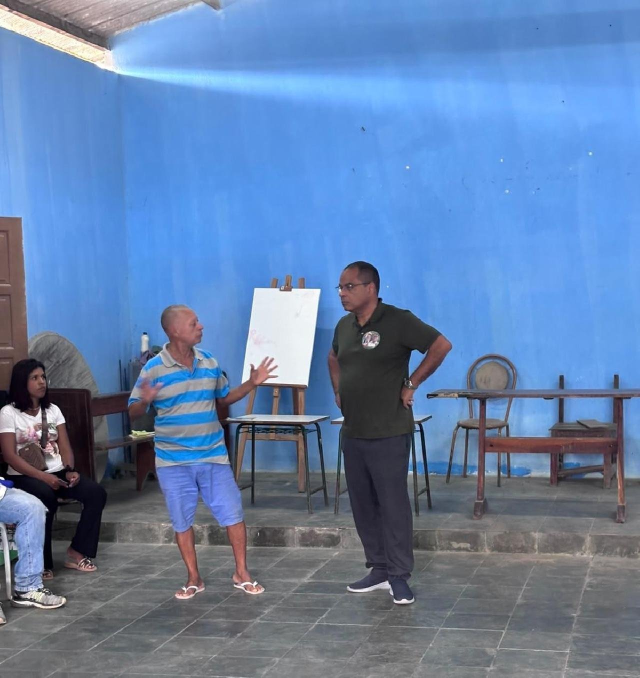 MAGNO LAVIGNE OUVE MORADORES DA VILA CACHOEIRA E DISCUTE QUALIFICAÇÃO PROFISSIONAL E PROBLEMAS AMBIENTAIS