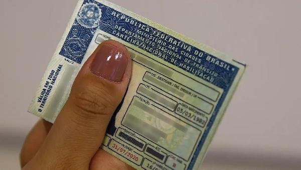 EXAME TOXICOLÓGICO PASSA A SER OBRIGATÓRIO PARA 1ª CARTEIRA NACIONAL DE HABILITAÇÃO NA BAHIA