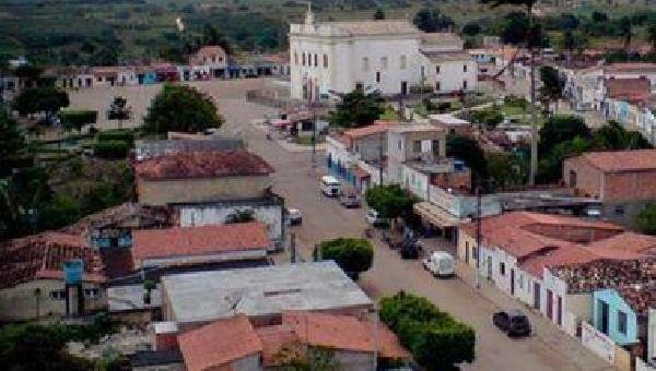 DECRETO SUSPENDE TRANSPORTE EM MAIS 5 CIDADES DEVIDO À COVID-19; 8 TÊM SERVIÇO LIBERADO