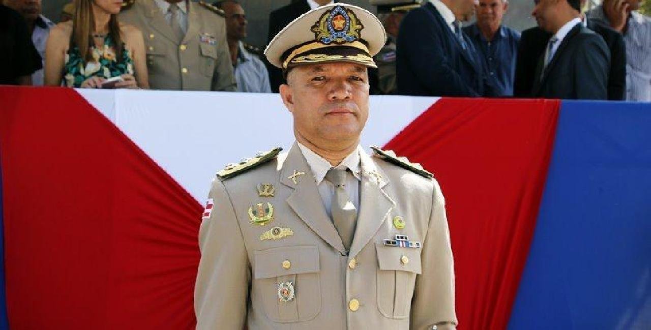 TENENTE-CORONEL FERREIRA LOPES É PROMOVIDO A CORONEL DA PMBA TENENTE-CORONEL FERREIRA LOPES É PROMOVIDO A CORONEL DA PMBA