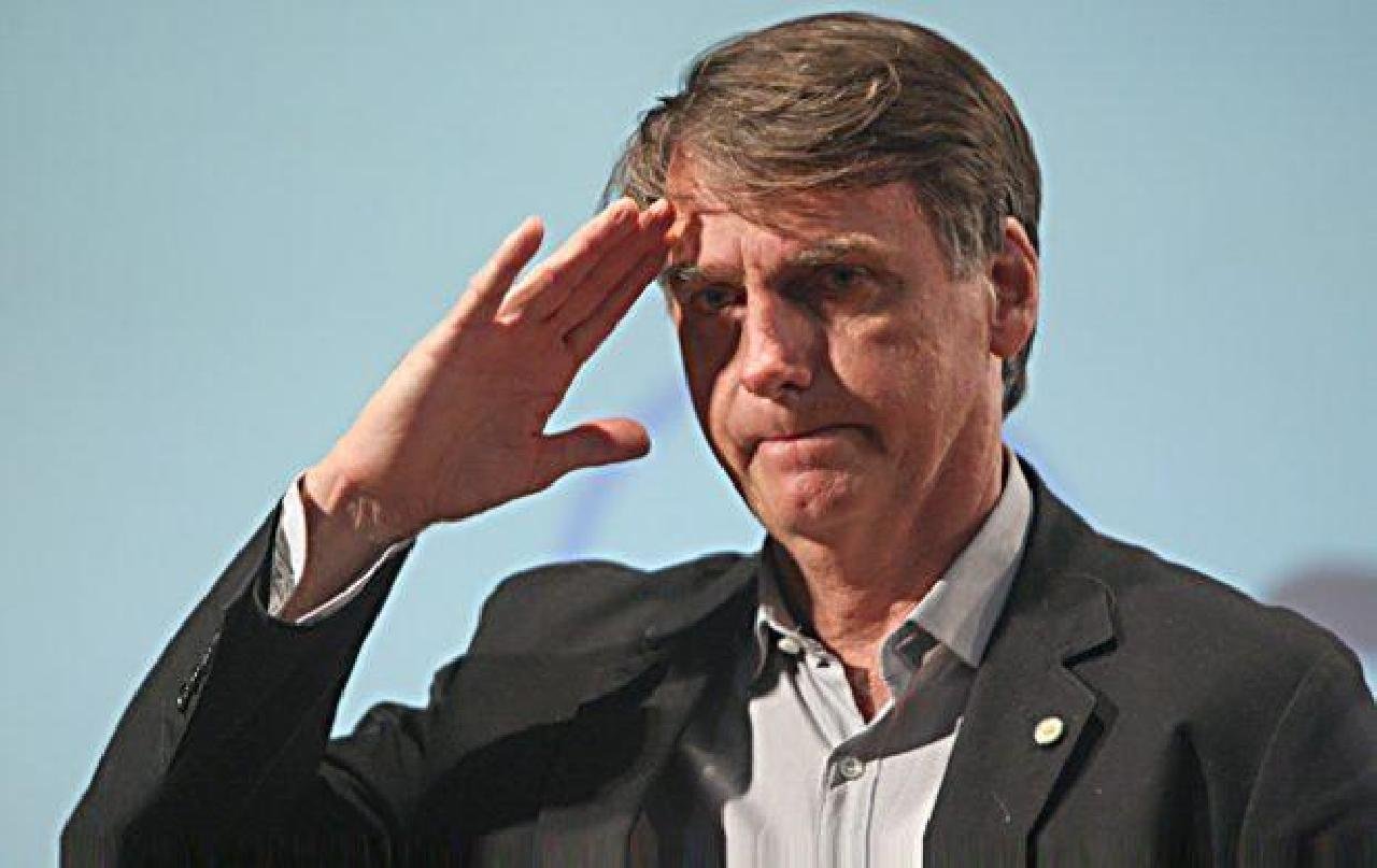 BOLSONARO DETERMINOU QUE DEFESA FAÇA AS COMEMORAÇÕES DEVIDAS DO GOLPE DE 64, DIZ PORTA-VOZ