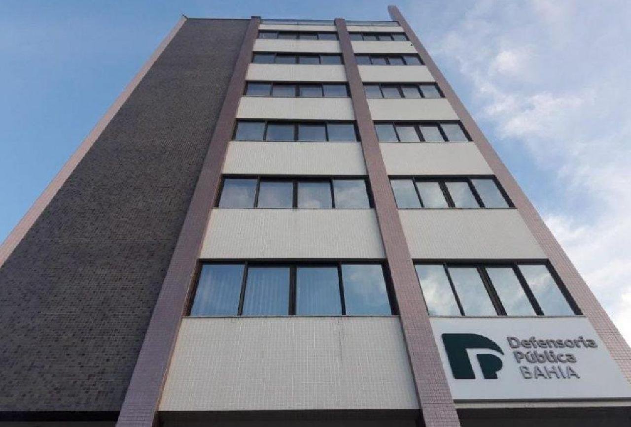 PROFISSIONAIS DO SEXO DE ILHÉUS RELATAM À DEFENSORIA DIFICULDADES E RISCOS PROFISSIONAIS DO SEXO DE ILHÉUS RELATAM À DEFENSORIA DIFICULDADES E RISCOS