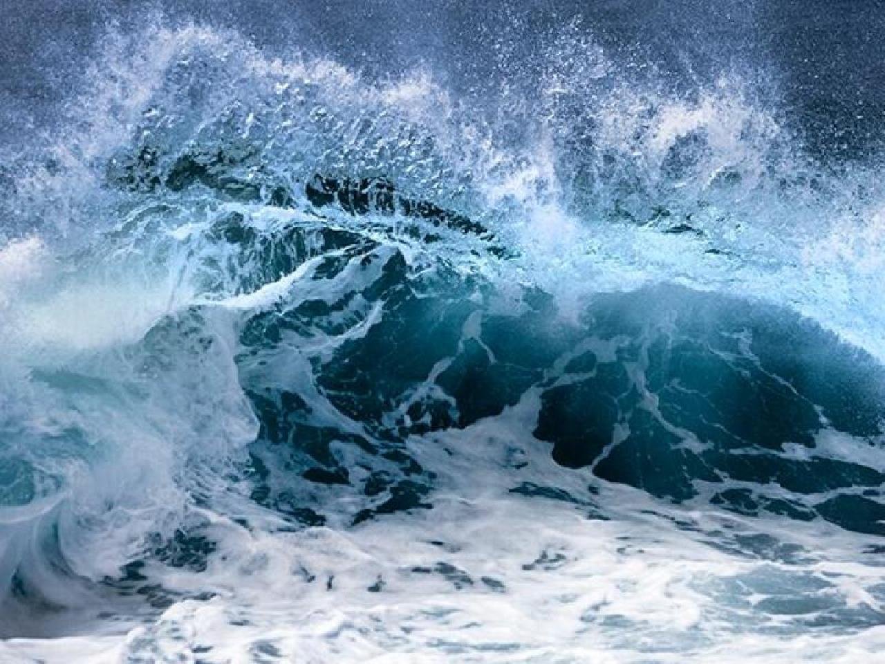 MARINHA ALERTA PARA VENTOS DE 74KM/H NO LITORAL DA BAHIA MARINHA ALERTA PARA VENTOS DE 74KM/H NO LITORAL DA BAHIA