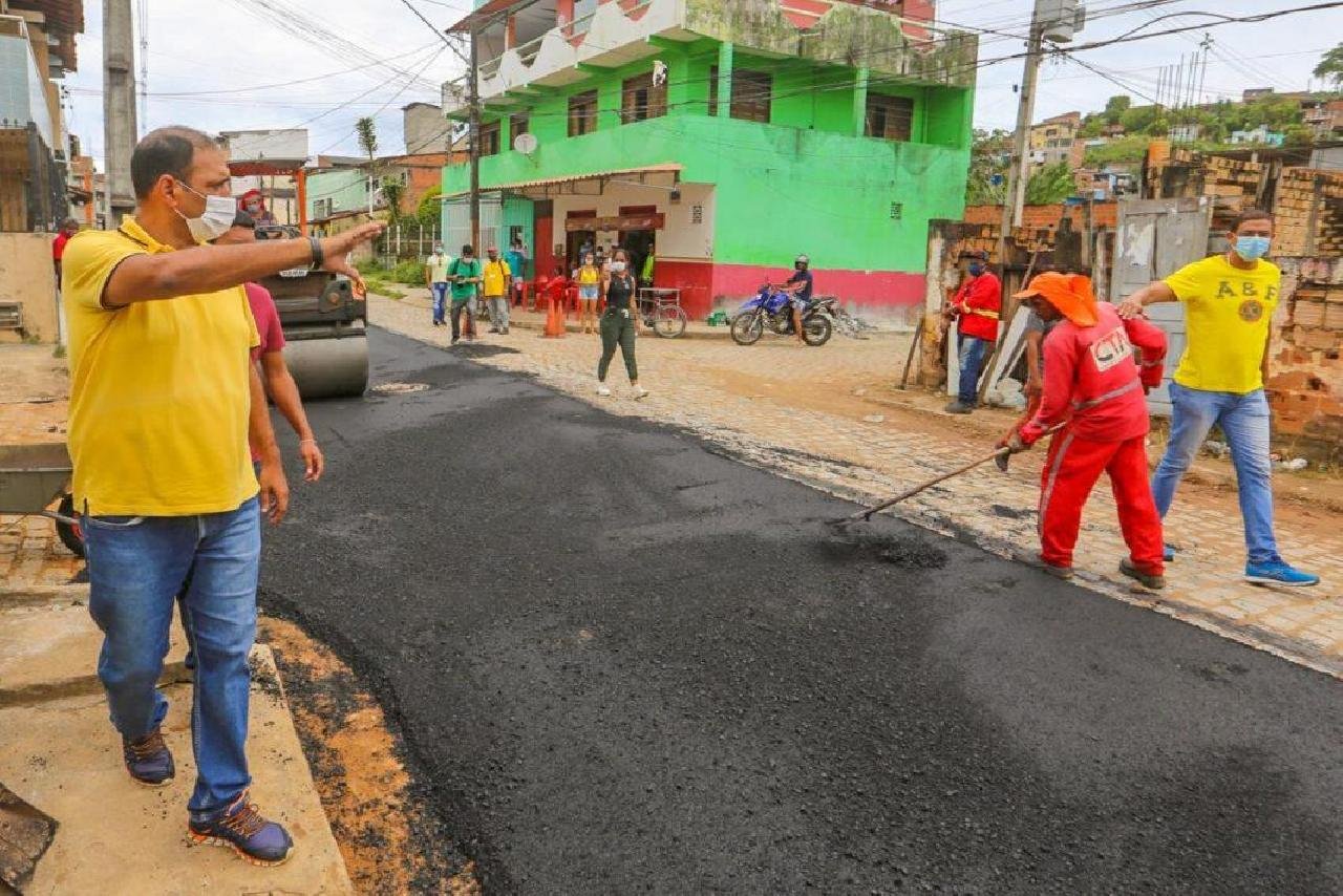 PREFEITO MÁRIO ALEXANDRE VISTORIA ASFALTO NA RUA DO CANO PREFEITO MÁRIO ALEXANDRE VISTORIA ASFALTO NA RUA DO CANO