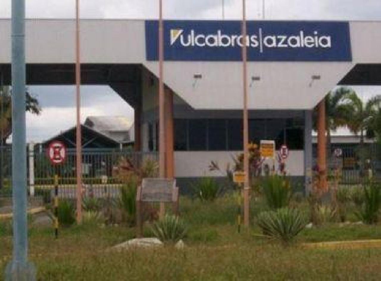 ITAPETINGA: FÁBRICA DA AZALEIA DEMITE 600 FUNCIONÁRIOS DE FÁBRICA DE CALÇADOS ITAPETINGA: FÁBRICA DA AZALEIA DEMITE 600 FUNCIONÁRIOS DE FÁBRICA DE CALÇADOS