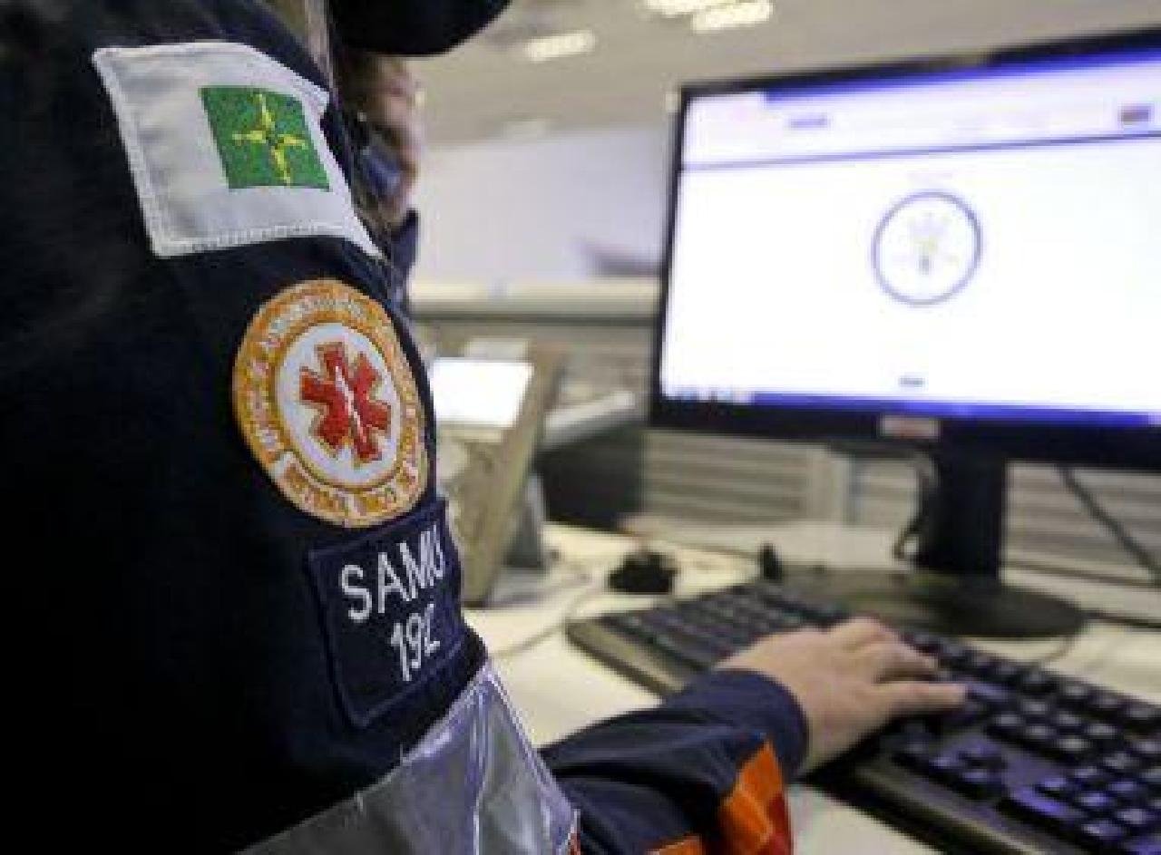 MULHER PASSOU CERCA DE 40 MIL TROTES PARA O SAMU EM TRÊS ANOS MULHER PASSOU CERCA DE 40 MIL TROTES PARA O SAMU EM TRÊS ANOS