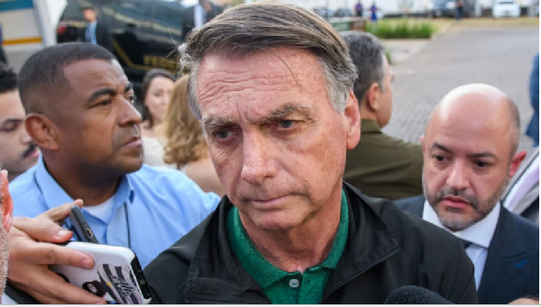 POR ORDEM DE MORAES, BOLSONARO TERÁ DE USAR TORNOZELEIRA ELETRÔNICA