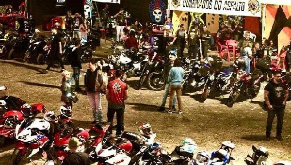 SEGUNDO DIA DE ILHÉUS MOTO PRAIA PROMETE MUITA MÚSICA NA AV. SOARES LOPES