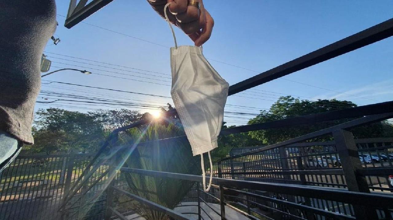MÁSCARAS DEIXAM DE SER OBRIGATÓRIAS EM AVIÕES E AEROPORTOS, DECIDE ANVISA MÁSCARAS DEIXAM DE SER OBRIGATÓRIAS EM AVIÕES E AEROPORTOS, DECIDE ANVISA