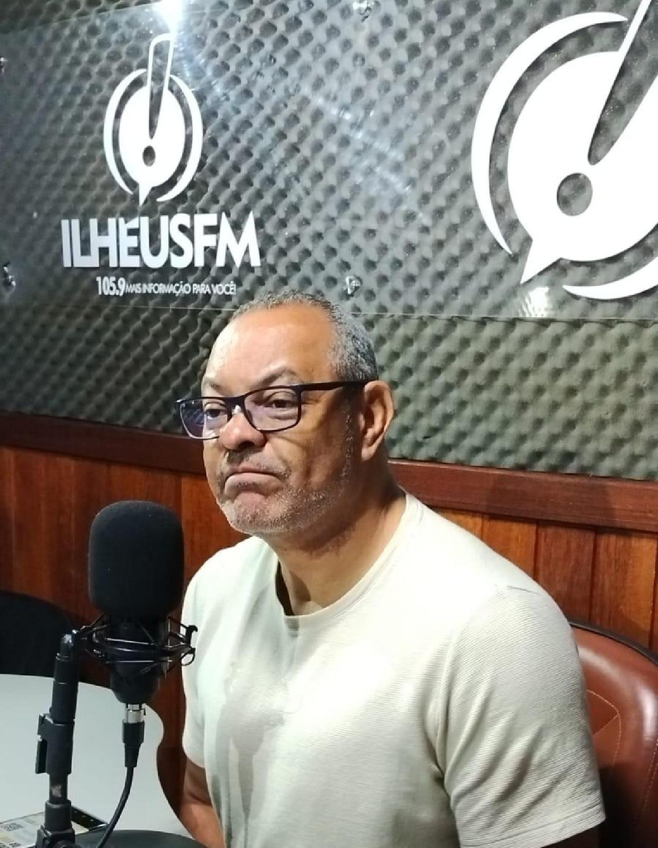 “AS PESSOAS AINDA TÊM MUITA DIFICULDADE DE ASSUMIR QUE TÊM UM TRANSTORNO MENTAL”, DIZ PASTOR JÚLIO AO FALAR SOBRE SEMINÁRIO