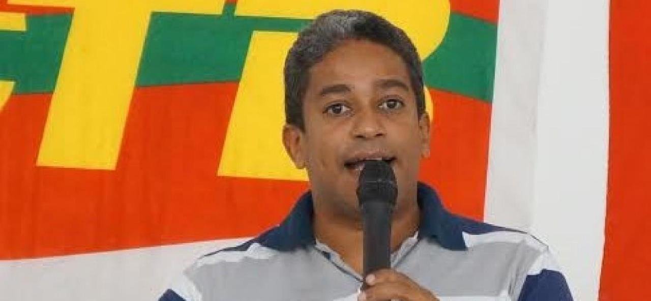 PCdoB DE ILHÉUS APROVA PRÉ-CANDIDATURA DE RODRIGO CARDOSO À PREFEITURA MUNICIPAL PCdoB DE ILHÉUS APROVA PRÉ-CANDIDATURA DE RODRIGO CARDOSO À PREFEITURA MUNICIPAL