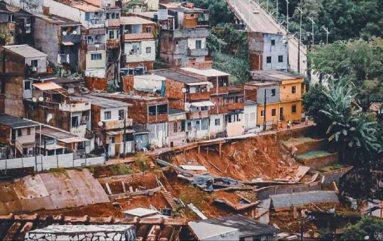 ILHÉUS, ITABUNA E ITACARÉ ESTÃO ENTRE AS CIDADES BAIANAS QUE SERÃO BENEFICIADAS COM PAC PARA CONTENÇÃO DE ENCOSTAS ILHÉUS, ITABUNA E ITACARÉ ESTÃO ENTRE AS CIDADES BAIANAS QUE SERÃO BENEFICIADAS COM PAC PARA CONTENÇÃO DE ENCOSTAS
