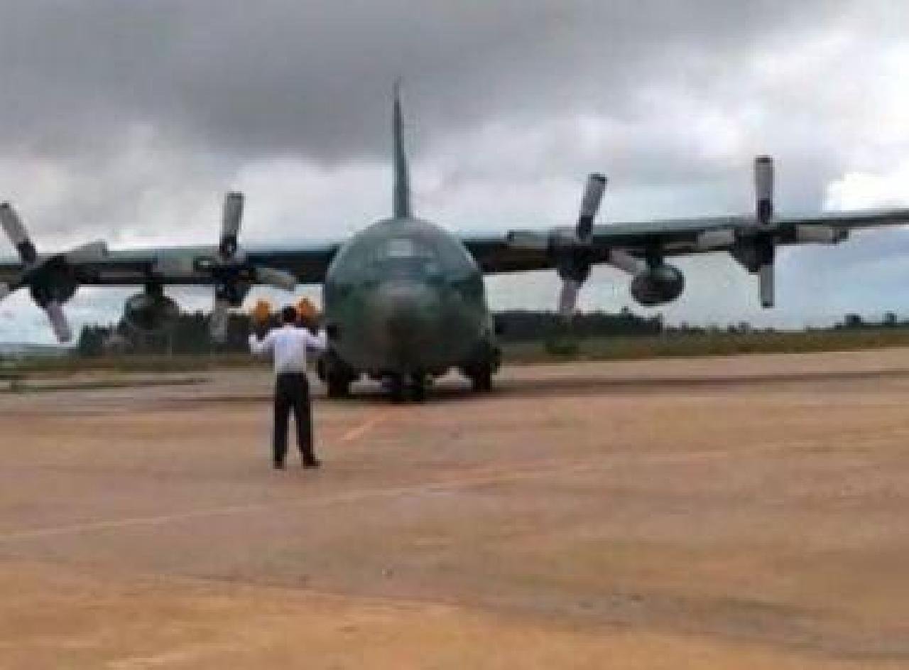 AVIÃO DA FAB REALIZA PRIMEIRO POUSO NO NOVO AEROPORTO DE VITÓRIA DA CONQUISTA AVIÃO DA FAB REALIZA PRIMEIRO POUSO NO NOVO AEROPORTO DE VITÓRIA DA CONQUISTA