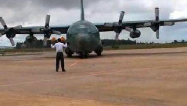 AVIÃO DA FAB REALIZA PRIMEIRO POUSO NO NOVO AEROPORTO DE VITÓRIA DA CONQUISTA