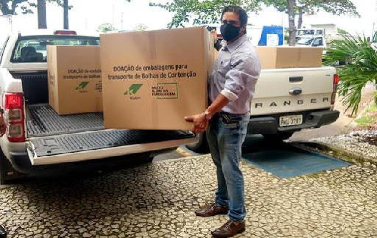 GOVERNO DO ESTADO ENVIA BOLHAS DE CONTENÇÃO PARA ILHÉUS GOVERNO DO ESTADO ENVIA BOLHAS DE CONTENÇÃO PARA ILHÉUS