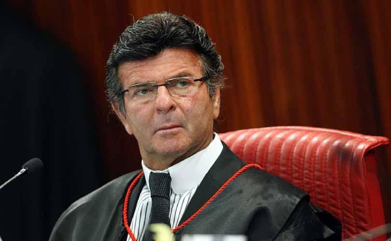 SUPREMO MANTÉM REGRA QUE EXIGE 10% DO QUOCIENTE ELEITORAL PARA ELEIÇÃO SUPREMO MANTÉM REGRA QUE EXIGE 10% DO QUOCIENTE ELEITORAL PARA ELEIÇÃO