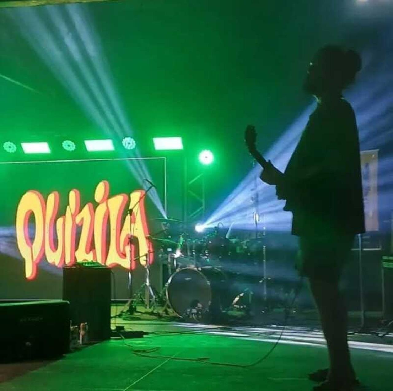 QUIZILA CELEBRA 28 ANOS COM SHOW AUTORAL E LANÇAMENTO DO EP GUIAS EM ILHÉUS