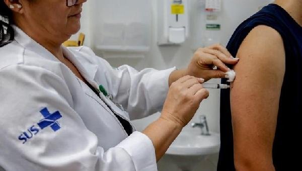 VACINAÇÃO CONTRA HPV É PRORROGADA ATÉ DEZEMBRO DE 2025 PARA ADOLESCENTES DE 15 A 19 ANOS VACINAÇÃO CONTRA HPV É PRORROGADA ATÉ DEZEMBRO DE 2025 PARA ADOLESCENTES DE 15 A 19 ANOS