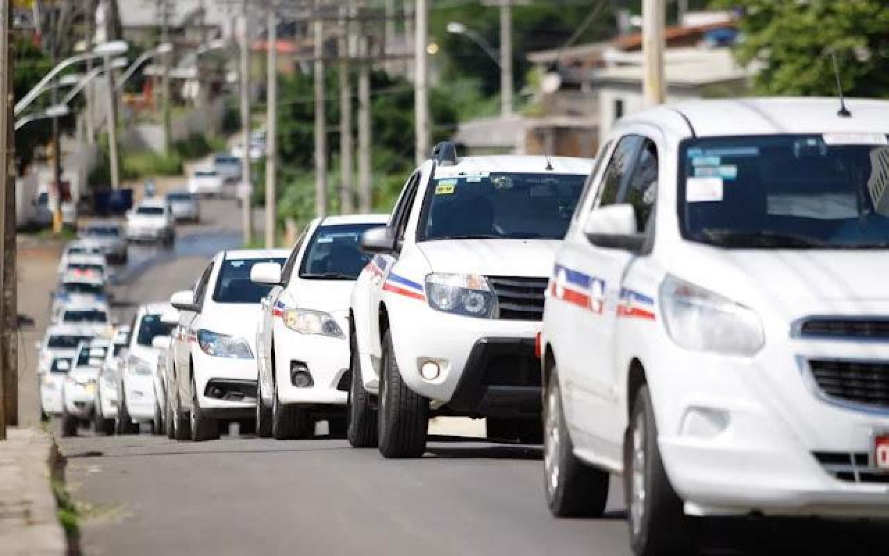 DESENBAHIA AUMENTA LIMITE DE CRÉDITO PARA TAXISTAS DESENBAHIA AUMENTA LIMITE DE CRÉDITO PARA TAXISTAS