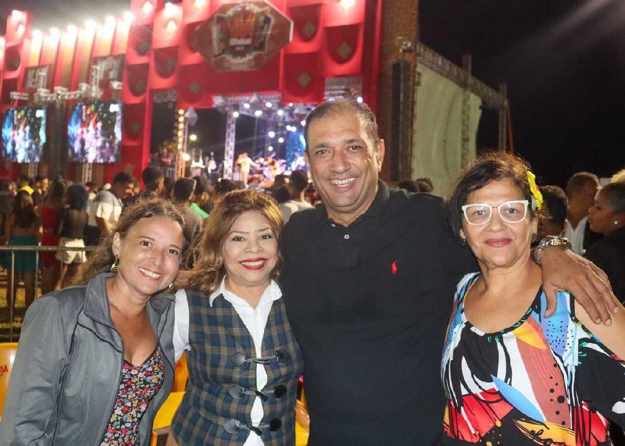 VIVA ILHÉUS: PREFEITO MÁRIO ALEXANDRE PRESTIGIA SHOWS EM COMEMORAÇÃO AOS 488 ANOS DA CIDADE  VIVA ILHÉUS: PREFEITO MÁRIO ALEXANDRE PRESTIGIA SHOWS EM COMEMORAÇÃO AOS 488 ANOS DA CIDADE