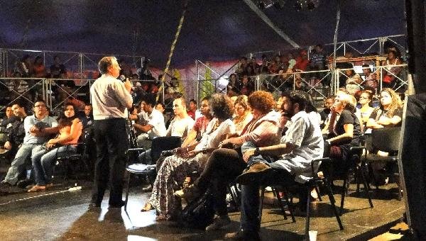 TEATRO POPULAR DE ILHÉUS ABORDARÁ O IMPROVISO, OXENTE! NO SÉTIMO EPISÓDIO DO PROJETO “O FIO DA CENA”