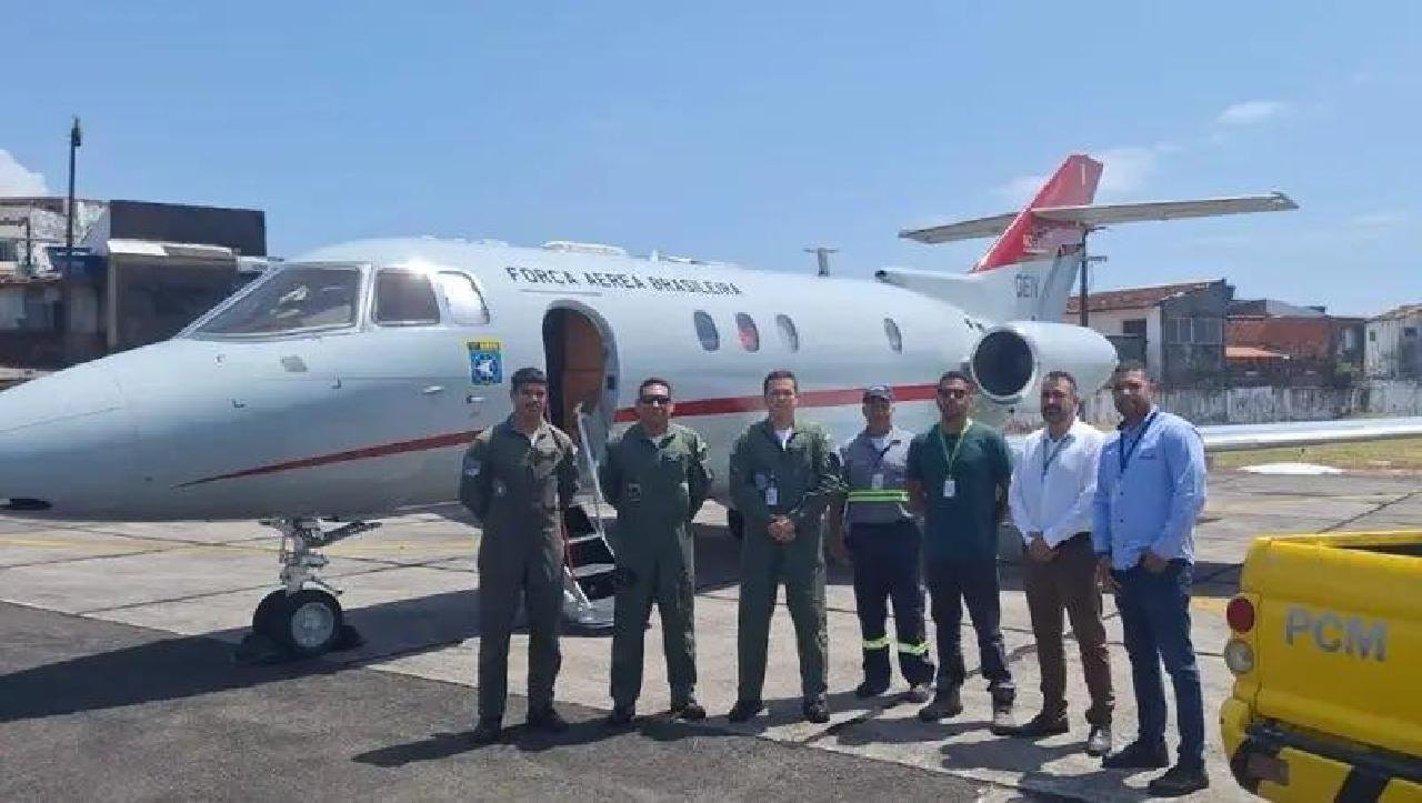 “ESSA VISITA É APENAS MANUTENÇÃO DE ROTINA, AINDA NÃO É QUE QUEREMOS” DISSE ALEXANDRE MENDES SOBRE ATIVIDADE GEIV NO AEROPORTO DE ILHÉUS. “ESSA VISITA É APENAS MANUTENÇÃO DE ROTINA, AINDA NÃO É QUE QUEREMOS” DISSE ALEXANDRE MENDES SOBRE ATIVIDADE GEIV NO AEROPORTO DE ILHÉUS.