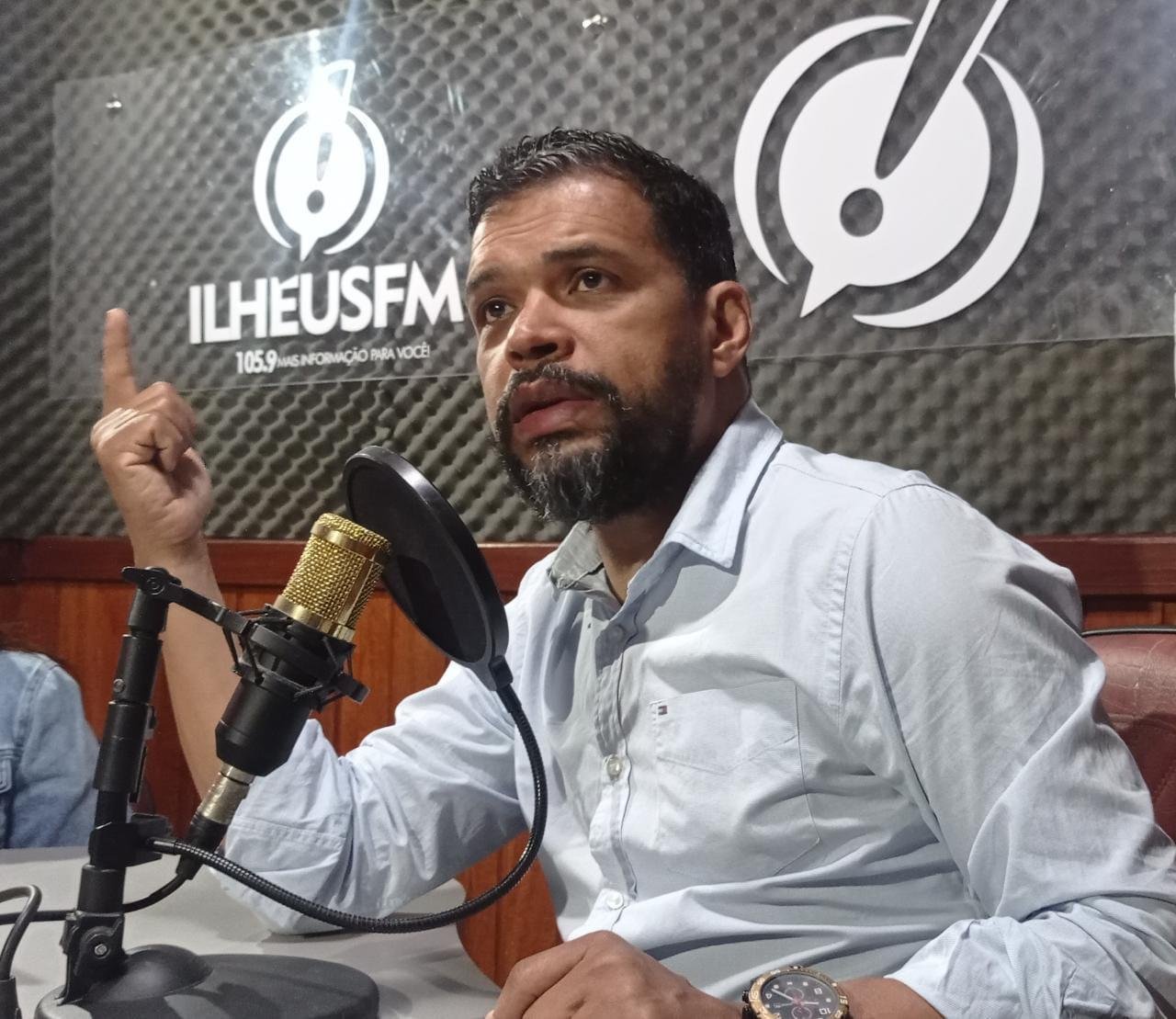 JERBSON MORAES DEFENDE ROMPIMENTO IMEDIATO DE CONTRATO COM EMPRESAS DE ÔNIBUS EM ILHÉUS: "NÃO DÁ MAIS" JERBSON MORAES DEFENDE ROMPIMENTO IMEDIATO DE CONTRATO COM EMPRESAS DE ÔNIBUS EM ILHÉUS: "NÃO DÁ MAIS"
