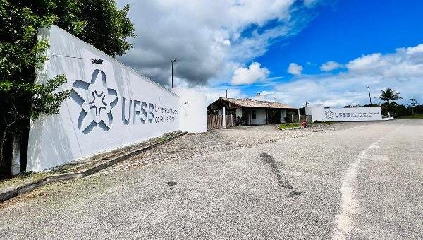 UFSB ABRE CONCURSO PÚBLICO COM 71 VAGAS PARA TÉCNICOS ADMINISTRATIVOS