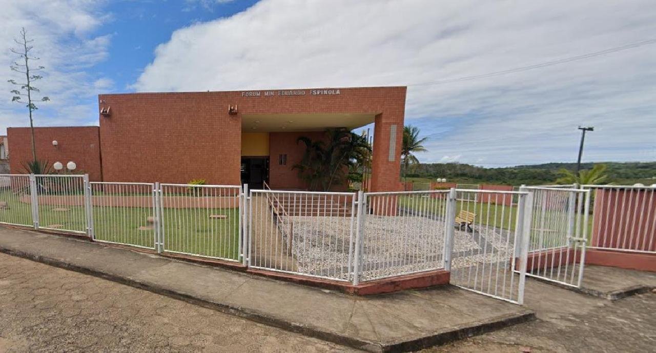OAB SUBSEÇÃO ILHÉUS SE REÚNE COM JUIZ CORREGEDOR NA COMARCA DE UNA PARA TRATAR DE FALTA DE SERVIDORES E JUIZ TITULAR OAB SUBSEÇÃO ILHÉUS SE REÚNE COM JUIZ CORREGEDOR NA COMARCA DE UNA PARA TRATAR DE FALTA DE SERVIDORES E JUIZ TITULAR