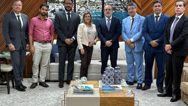 ILHÉUS E E TRT SE REÚNEM PARA BUSCAR ACORDO SOBRE PAGAMENTO DE PRECATÓRIOS