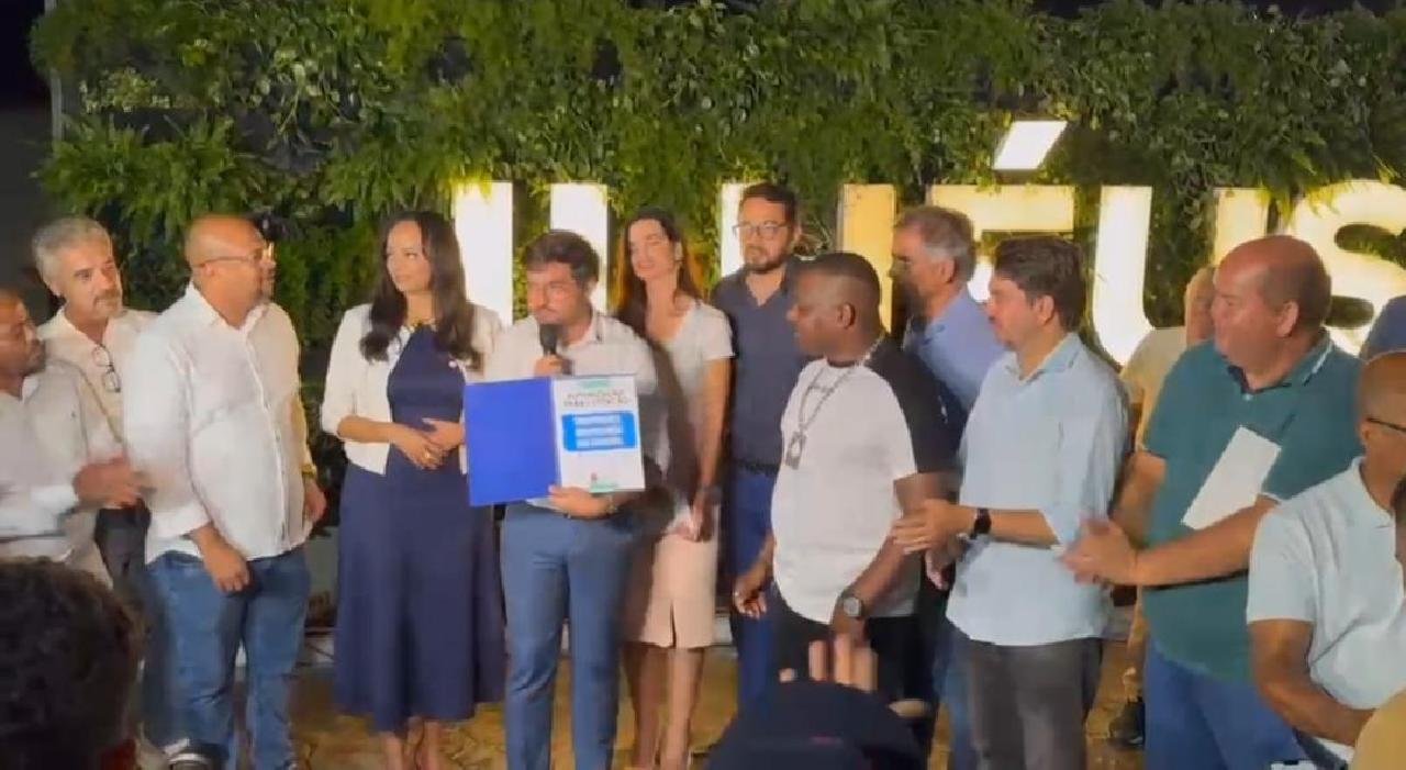 PREFEITO AUTORIZA LICITAÇÕES DE R$ 47,1 MILHÕES E ASSINA ORDENS DE SERVIÇO PARA OBRAS DE MAIS DE R$ 8 MILHÕES EM ILHÉUS