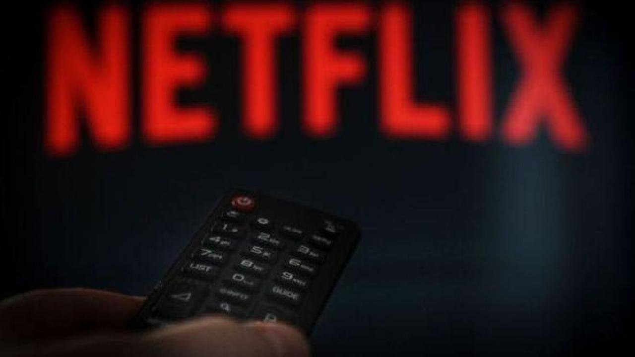 PESSOAS ESTÃO FAZENDO MENOS SEXO GRAÇAS À NETFLIX, INTERNET E VÍDEO GAME, APONTA ESTUDO