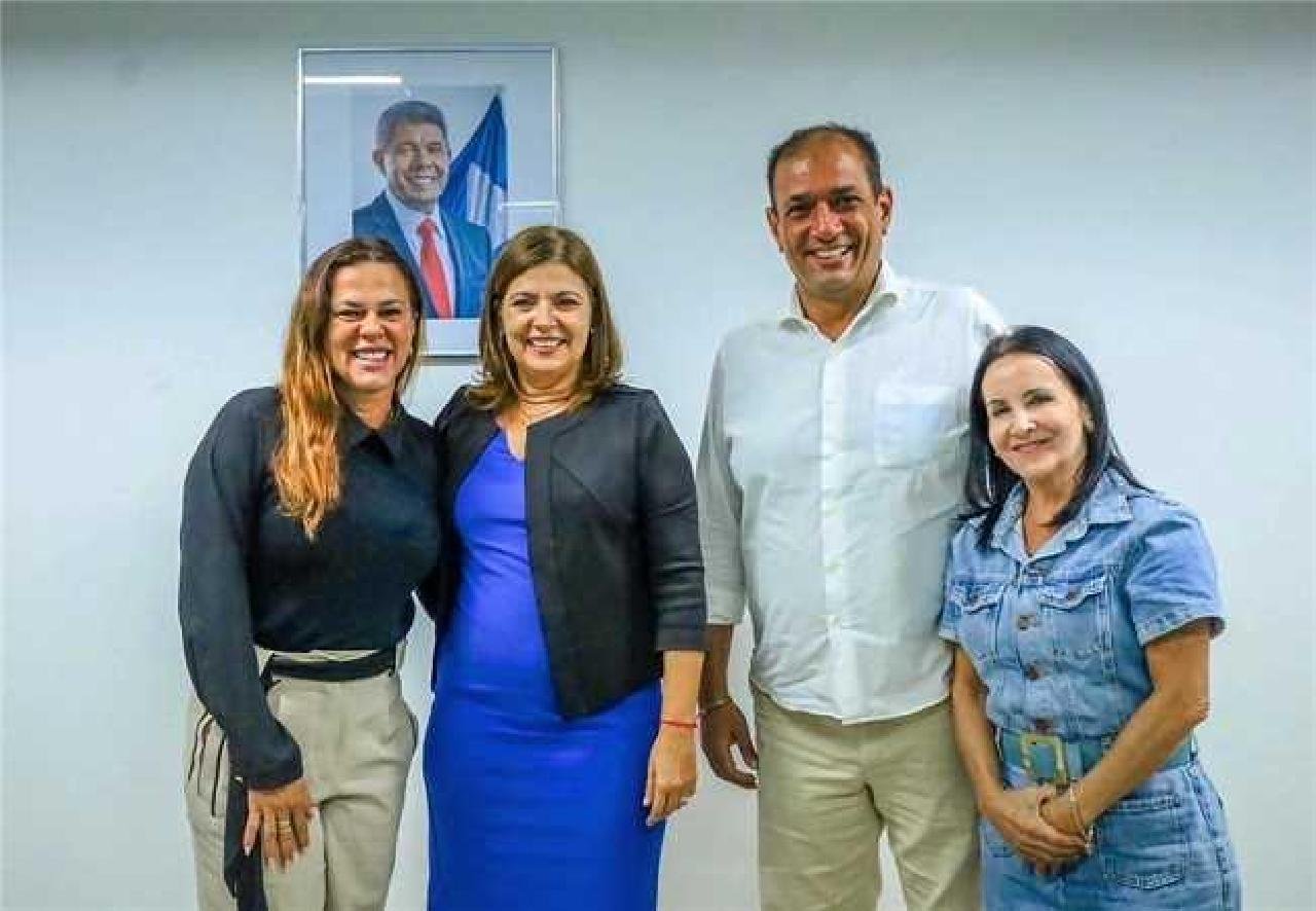 MÁRIO ALEXANDRE DIALOGA SOBRE MELHORIAS NA EDUCAÇÃO EM PARCERIA COM O GOVERNO DO ESTADO MÁRIO ALEXANDRE DIALOGA SOBRE MELHORIAS NA EDUCAÇÃO EM PARCERIA COM O GOVERNO DO ESTADO