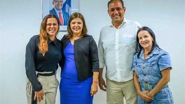 MÁRIO ALEXANDRE DIALOGA SOBRE MELHORIAS NA EDUCAÇÃO EM PARCERIA COM O GOVERNO DO ESTADO 