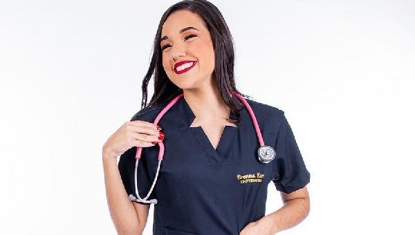 ENFERMEIRA FORMADA NA FACULDADE DE ILHÉUS É APROVADA PARA RESIDÊNCIA NO HOSPITAL DA MULHER, EM SALVADOR