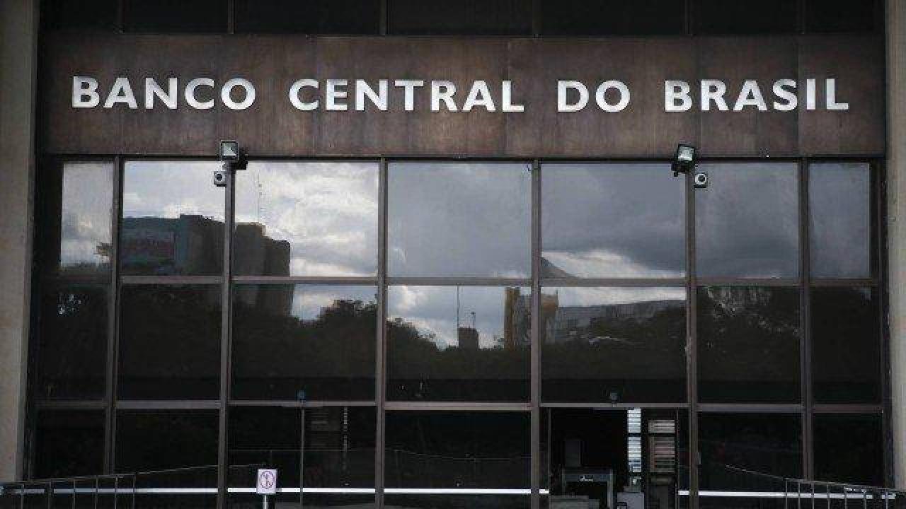 JUSTIÇA DERRUBA DECISÃO QUE SUSPENDIA COBRANÇA DE CONSIGNADOS DE APOSENTADOS