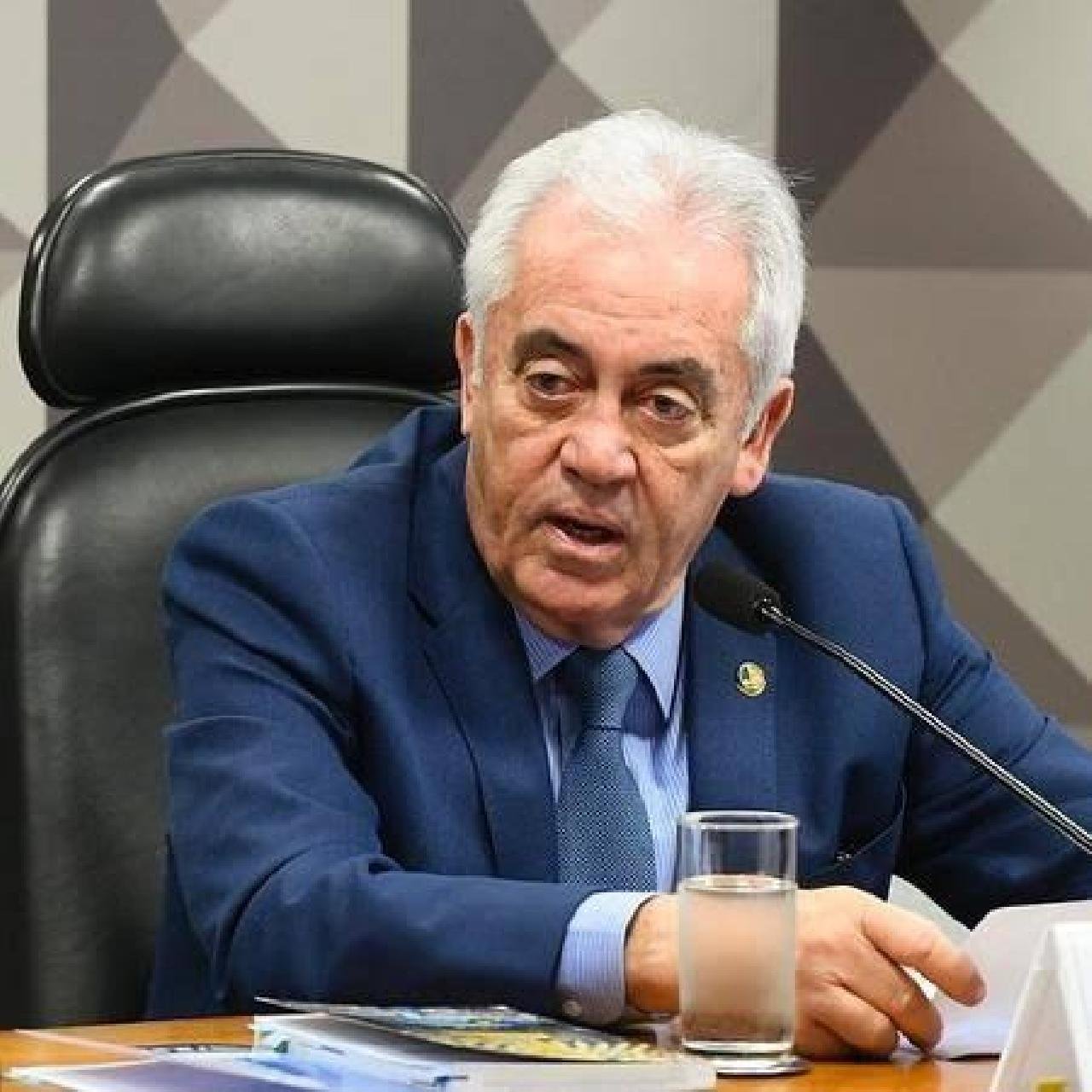 “SOU CANDIDATO A SENADOR. EU JÁ DISSE ISSO E VOU REPETIR: SOU CANDIDATO À REELEIÇÃO”, DIZ OTTO “SOU CANDIDATO A SENADOR. EU JÁ DISSE ISSO E VOU REPETIR: SOU CANDIDATO À REELEIÇÃO”, DIZ OTTO