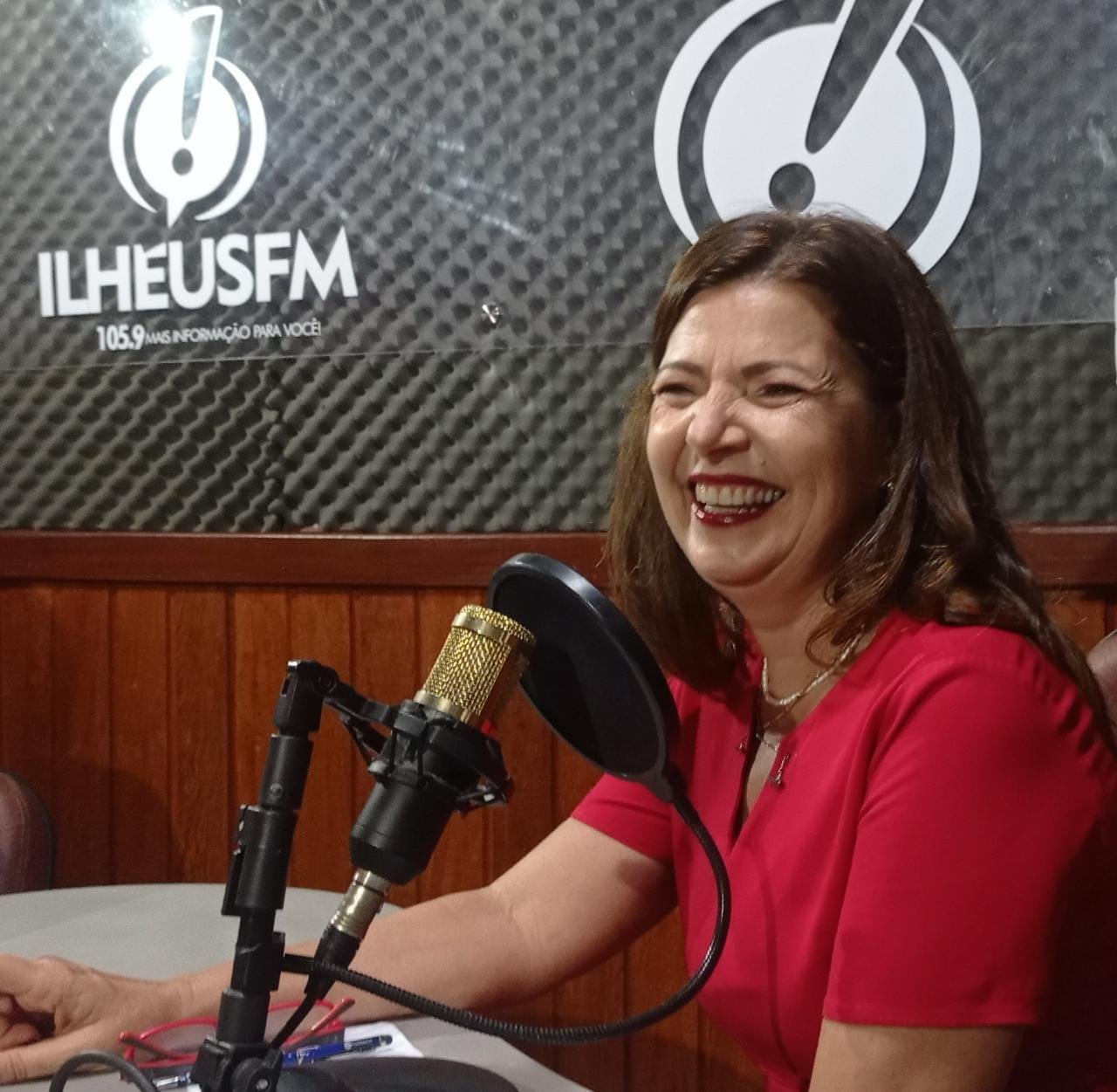 ADÉLIA PINHEIRO FAZ BALANÇO DAS AÇÕES DA SESAB NA REGIÃO SUL DO ESTADO ADÉLIA PINHEIRO FAZ BALANÇO DAS AÇÕES DA SESAB NA REGIÃO SUL DO ESTADO