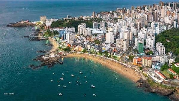 BAHIA ANTECIPA FERIADOS E DETERMINA FECHAMENTO DE SERVIÇOS NÃO ESSENCIAIS NA PRÓXIMA SEMANA