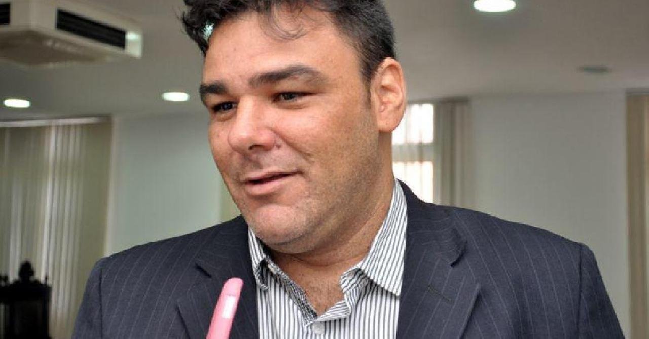 SECRETÁRIO DIZ QUE BAR E RESTAURANTE QUE DESCUMPRIR DECRETO TERÁ ALVARÁ CASSADO SECRETÁRIO DIZ QUE BAR E RESTAURANTE QUE DESCUMPRIR DECRETO TERÁ ALVARÁ CASSADO