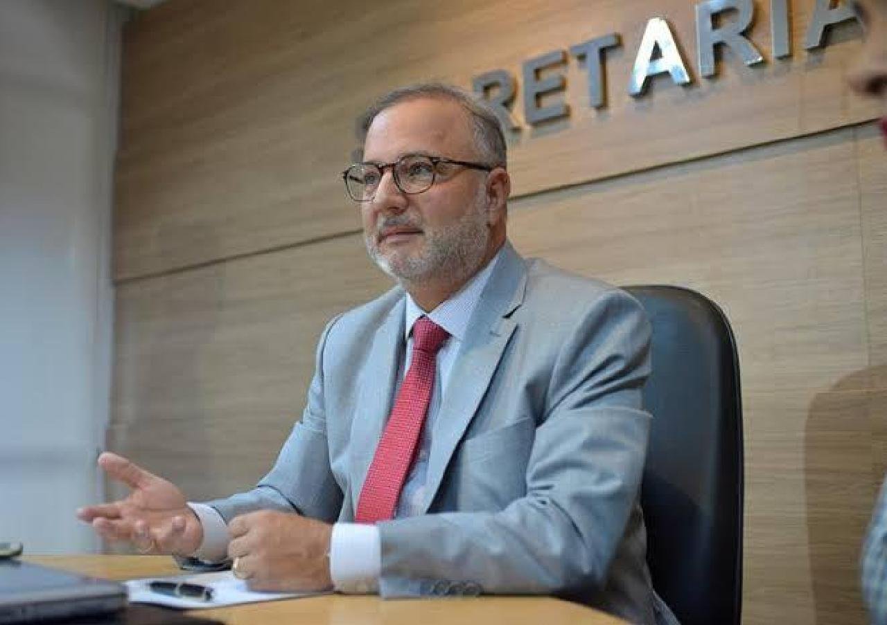 VACINAÇÃO PARA COVID-19 NA BAHIA SÓ EM MARÇO DE 2021, DIZ SECRETÁRIO DE SAÚDE VACINAÇÃO PARA COVID-19 NA BAHIA SÓ EM MARÇO DE 2021, DIZ SECRETÁRIO DE SAÚDE