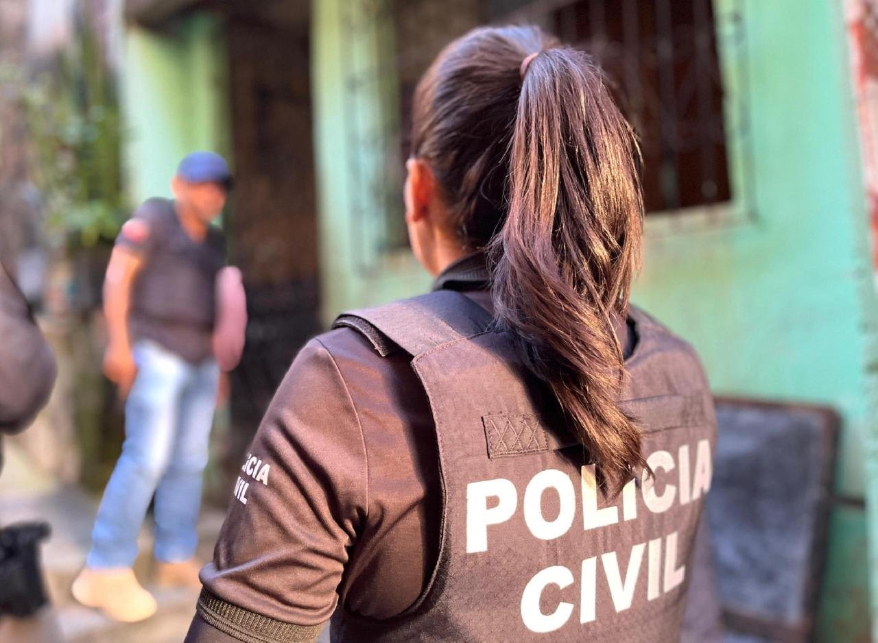 HOMEM É PRESO EM FLAGRANTE POR TRÁFICO DE DROGAS EM ILHÉUS