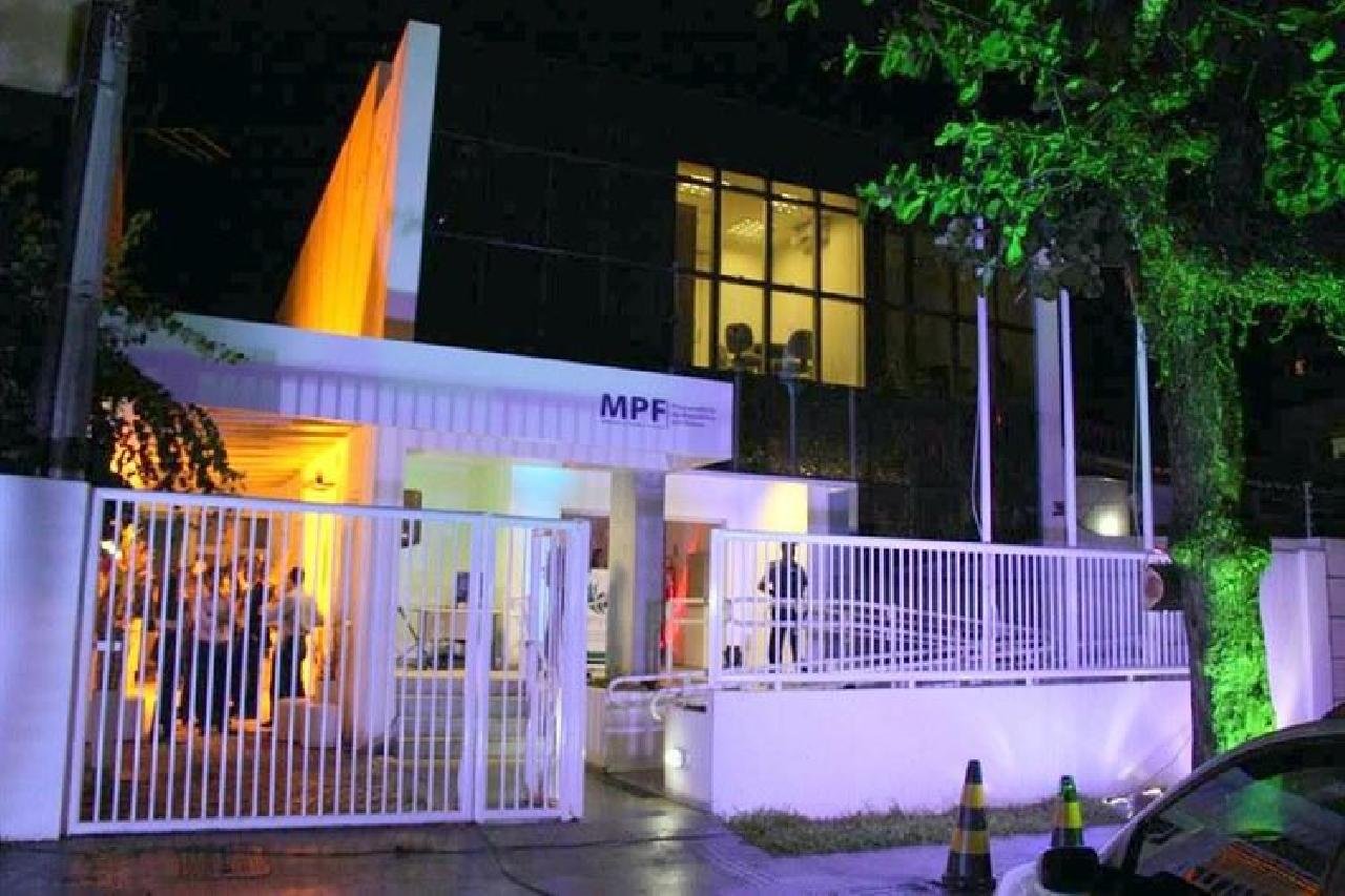 OBRA NO PRÉDIO DO MINISTÉRIO PÚBLICO FEDERAL É EMBARGADA POR FALTA DE ALVARÁ EM ILHÉUS