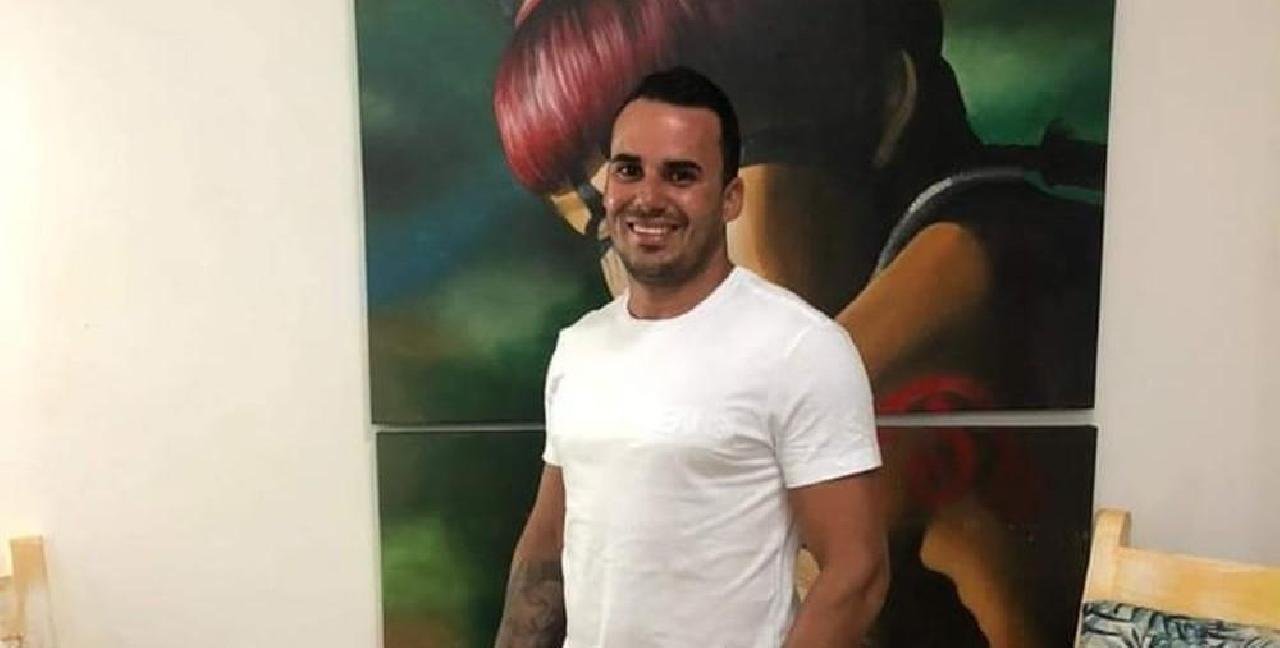 HOMEM QUE ATROPELOU E MATOU EMPRESARIO EM BUERAREMA SE APRESENTA À POLÍCIA HOMEM QUE ATROPELOU E MATOU EMPRESARIO EM BUERAREMA SE APRESENTA À POLÍCIA