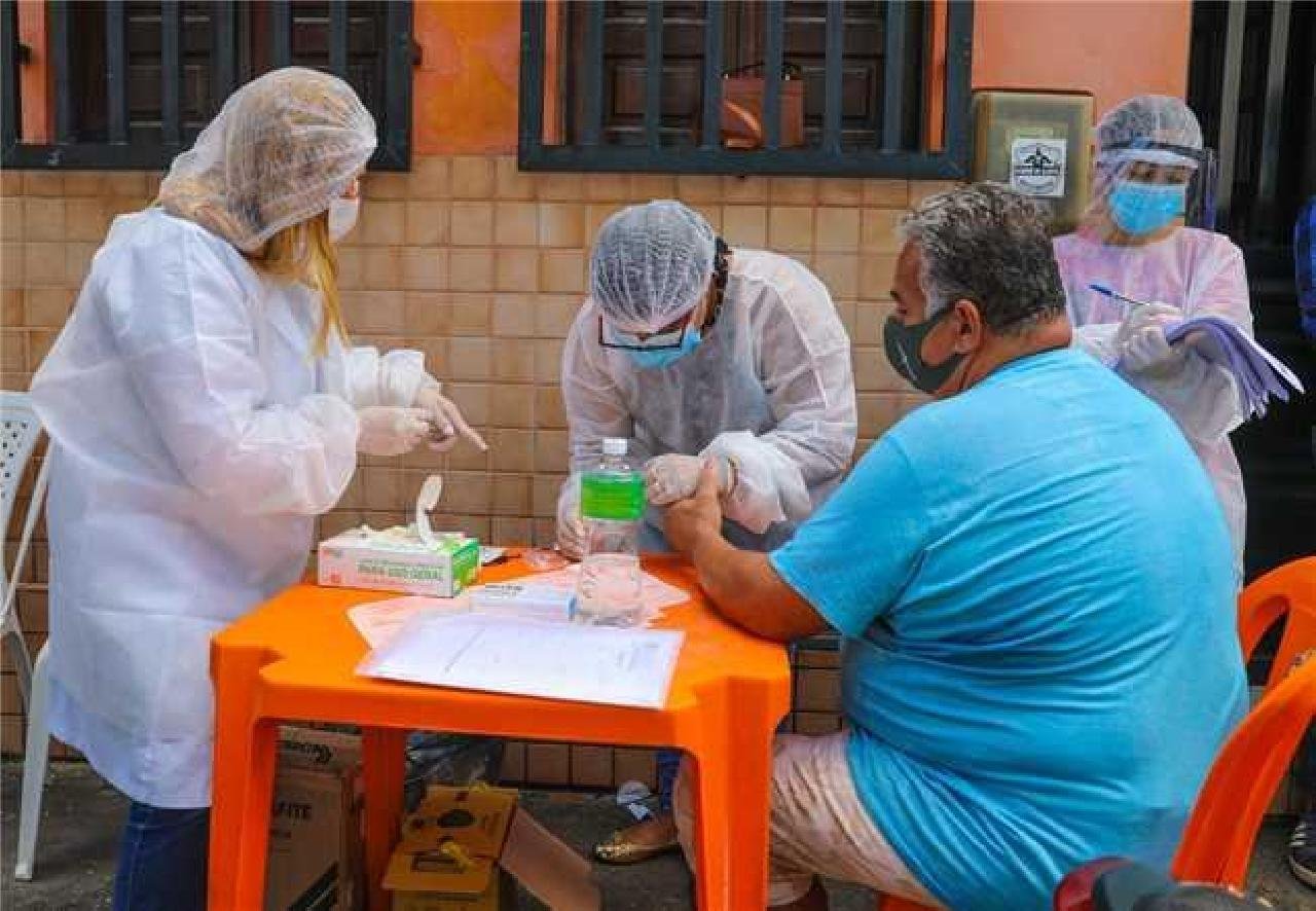 PREFEITURA DE ILHÉUS REALIZA TESTAGEM PARA COVID-19 EM FEIRANTES DO GUANABARA PREFEITURA DE ILHÉUS REALIZA TESTAGEM PARA COVID-19 EM FEIRANTES DO GUANABARA