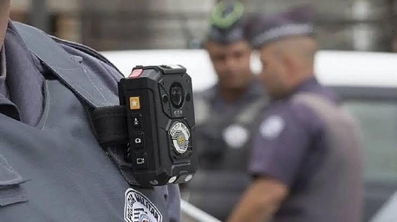 BAHIA COMEÇA A TESTAR CÂMERAS PARA UNIFORMES POLICIAIS BAHIA COMEÇA A TESTAR CÂMERAS PARA UNIFORMES POLICIAIS