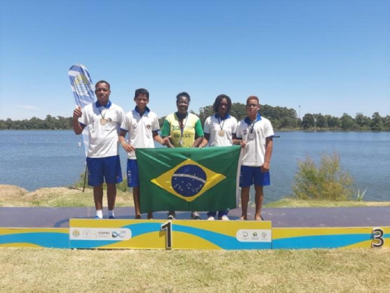 CANOÍSTAS DO SUL DA BAHIA CONQUISTAM 4 MEDALHAS NO SUL-AMERICANO DE CANOAGEM CANOÍSTAS DO SUL DA BAHIA CONQUISTAM 4 MEDALHAS NO SUL-AMERICANO DE CANOAGEM