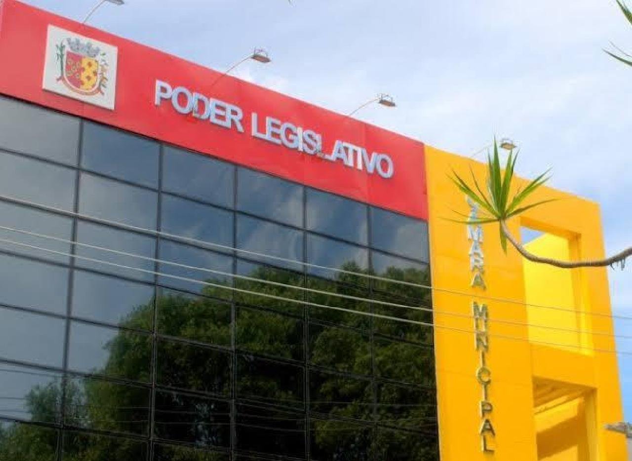 CÂMARA DE ILHÉUS APROVA CRIAÇÃO DE POLÍTICA DE COMBATE À VIOLÊNCIA DE GÊNERO CONTRA A MULHER 